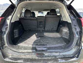 NISSAN X-TRAIL 2019 Image 8