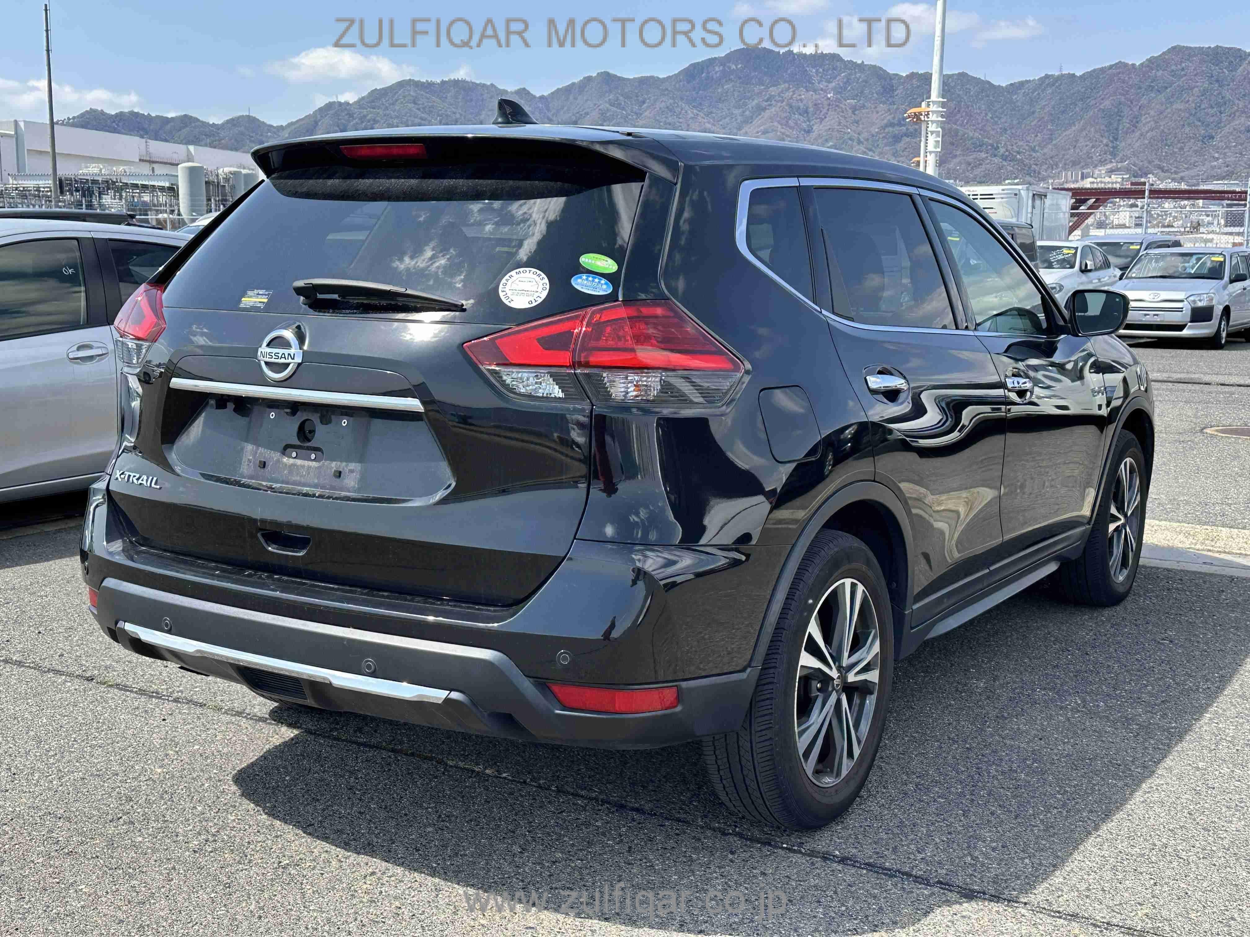 NISSAN X-TRAIL 2019 Image 9