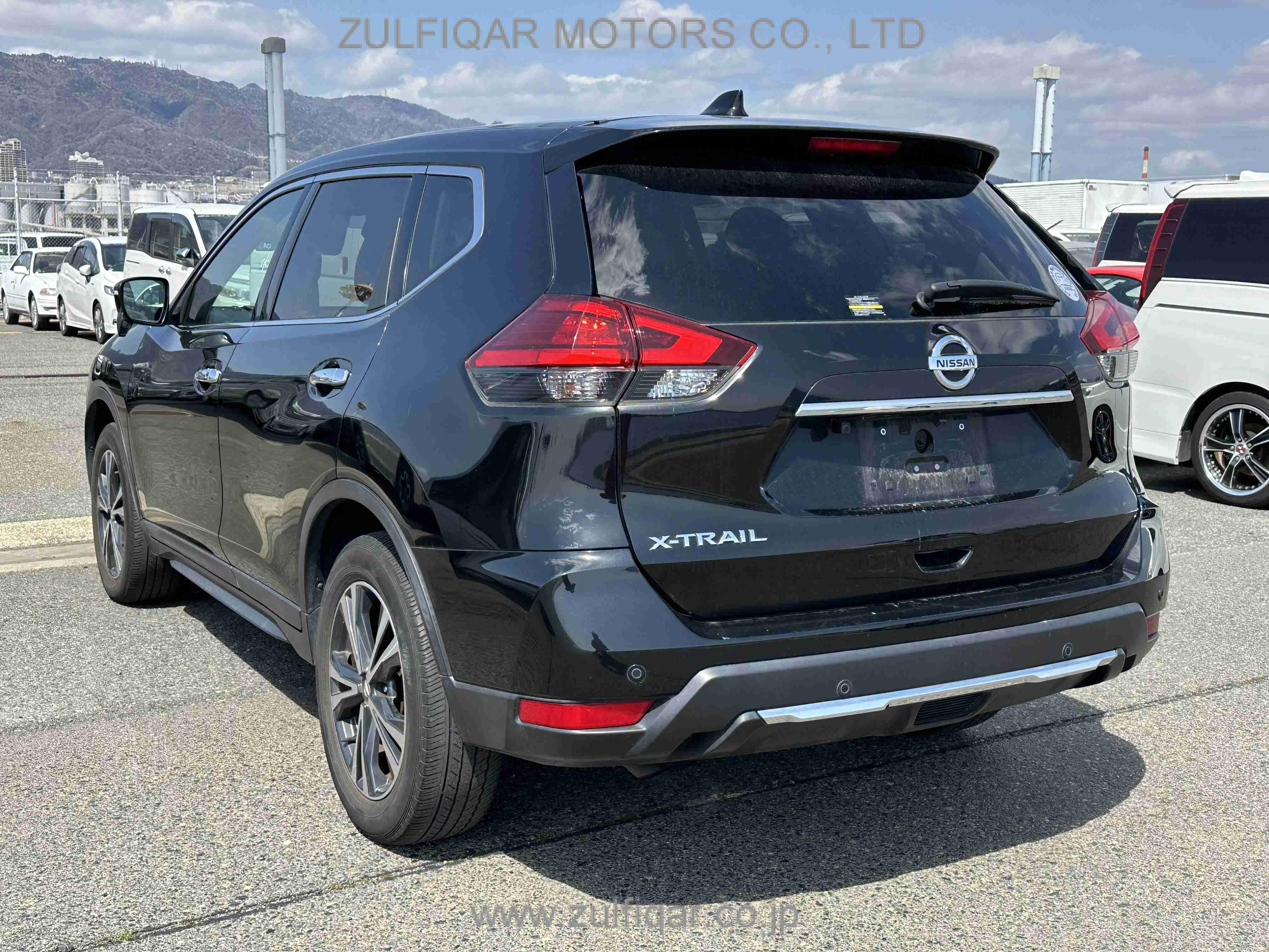 NISSAN X-TRAIL 2019 Image 10