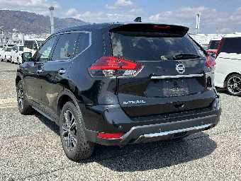 NISSAN X-TRAIL 2019 Image 4