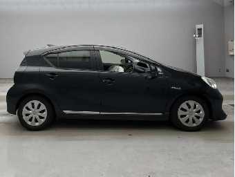 TOYOTA AQUA 2014 Image 6