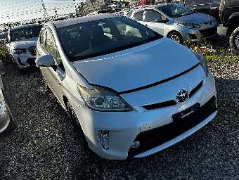 TOYOTA PRIUS 2015 Image 1