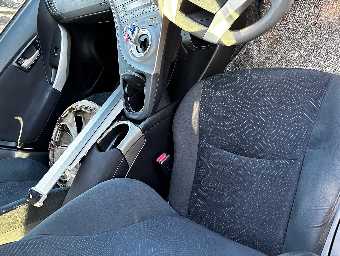 TOYOTA PRIUS 2015 Image 8