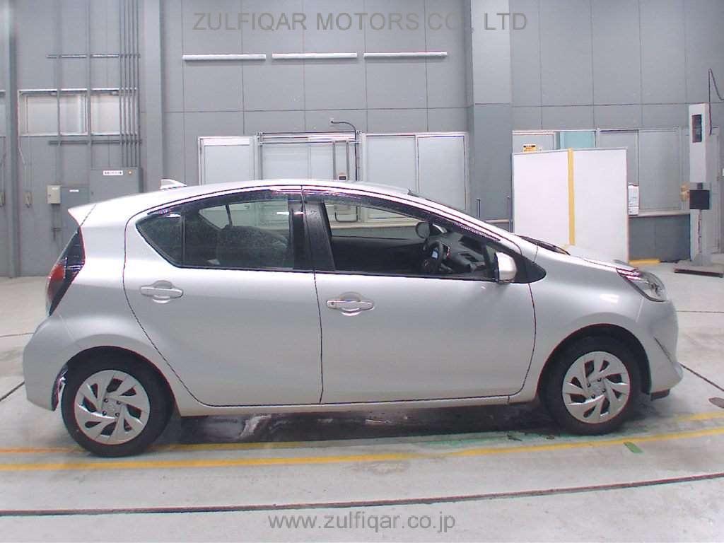 TOYOTA AQUA 2021 Image 3