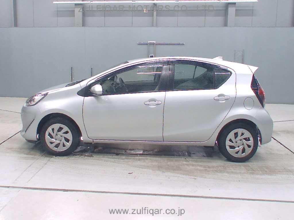 TOYOTA AQUA 2021 Image 4