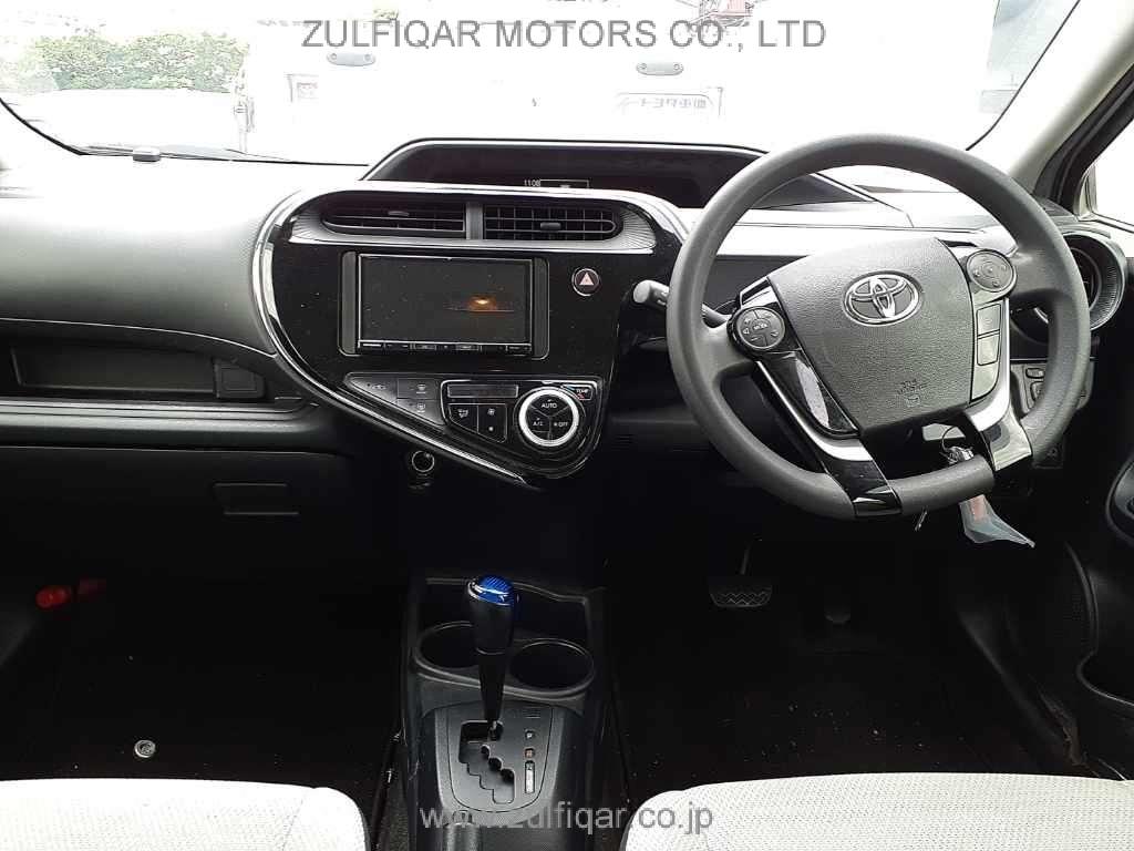 TOYOTA AQUA 2021 Image 9