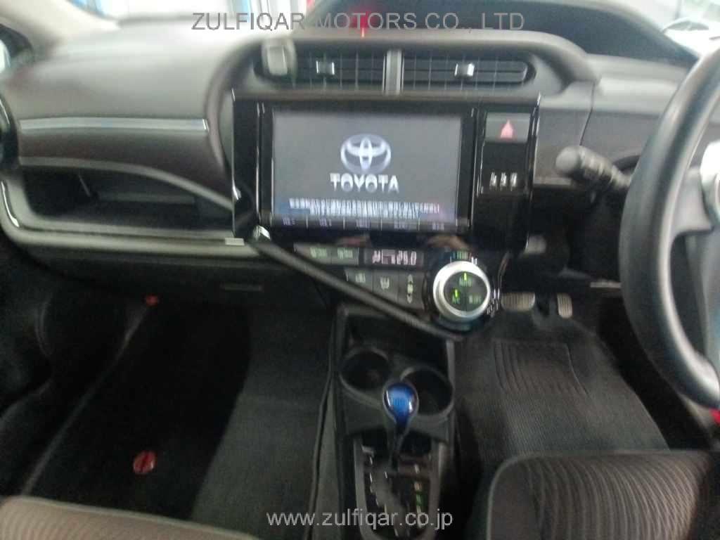 TOYOTA AQUA 2015 Image 11