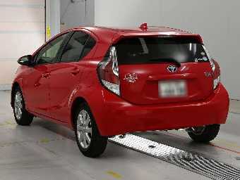 TOYOTA AQUA 2015 Image 6