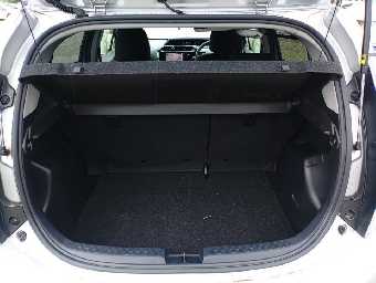 TOYOTA AQUA 2019 Image 7