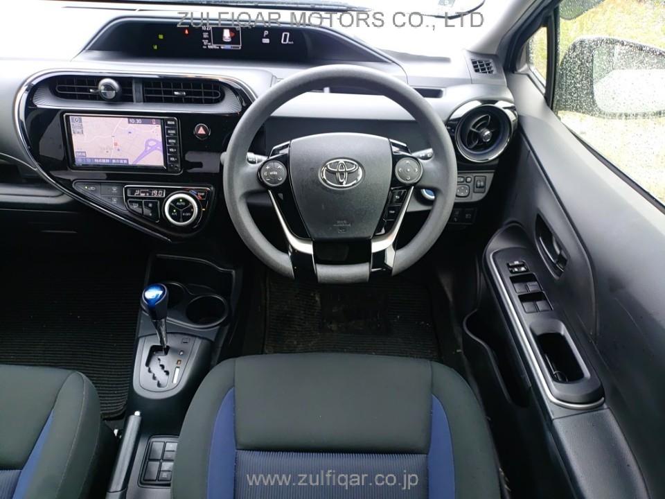 TOYOTA AQUA 2019 Image 9