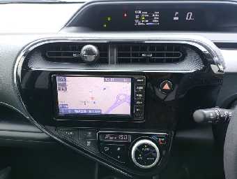 TOYOTA AQUA 2019 Image 10