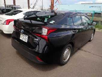 TOYOTA PRIUS 2019 Image 2