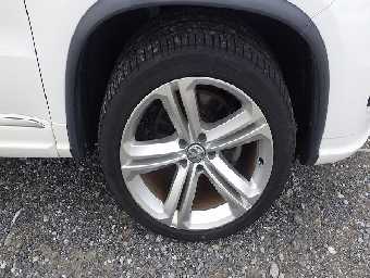VOLKSWAGEN TIGUAN 2013 Image 12