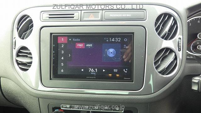 VOLKSWAGEN TIGUAN 2013 Image 7