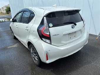 TOYOTA AQUA 2021 Image 3