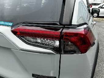 TOYOTA RAV-4 2022 Image 12