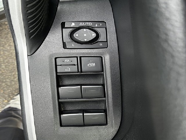 TOYOTA RAV-4 2022 Image 28