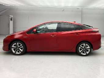 TOYOTA PRIUS 2018 Image 5