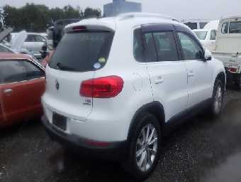 VOLKSWAGEN TIGUAN 2014 Image 4