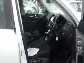VOLKSWAGEN TIGUAN 2014 Image 5