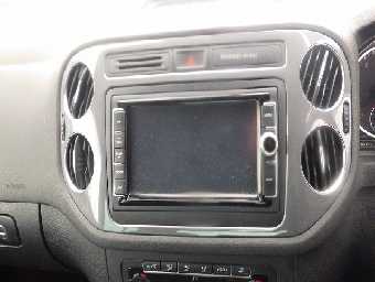 VOLKSWAGEN TIGUAN 2014 Image 9