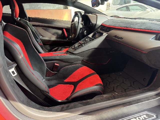 LAMBORGHINI AVENTADOR SVJ 2021 Image 28