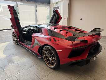 LAMBORGHINI AVENTADOR SVJ 2021 Image 7
