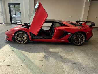 LAMBORGHINI AVENTADOR SVJ 2021 Image 8