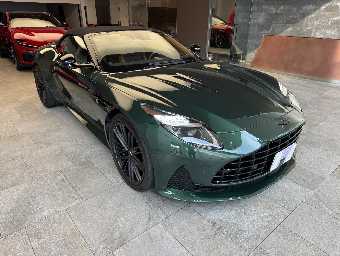 ASTON MARTIN DB12 2024 Image 11