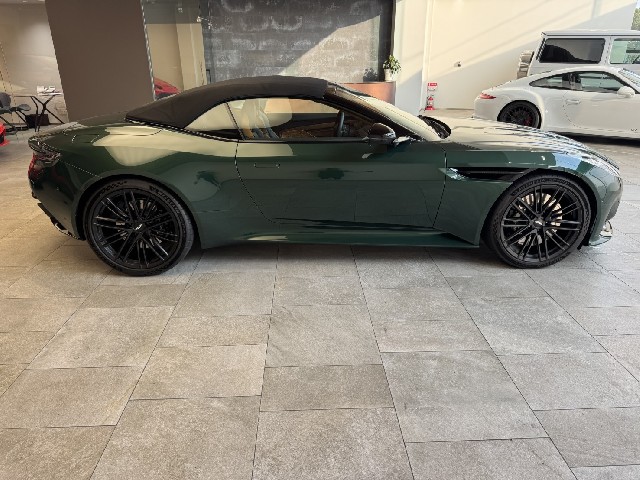 ASTON MARTIN DB12 2024 Image 19