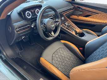 ASTON MARTIN DB12 2024 Image 17