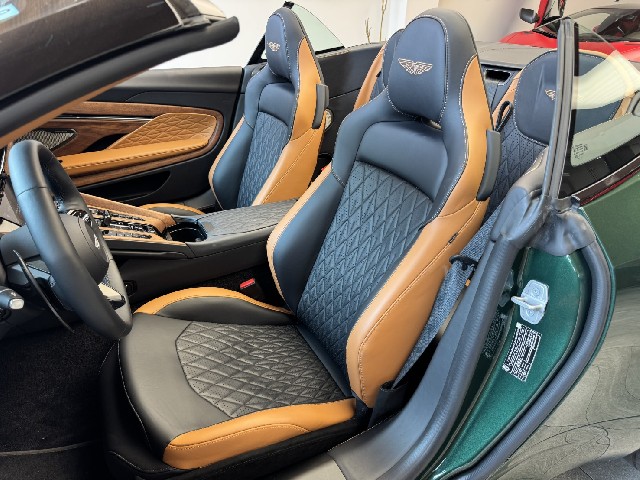 ASTON MARTIN DB12 2024 Image 26
