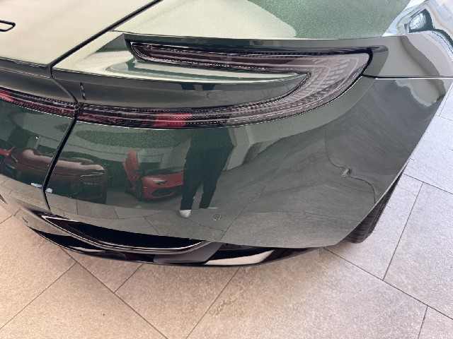 ASTON MARTIN DB12 2024 Image 40