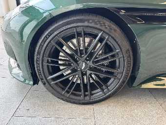 ASTON MARTIN DB12 2024 Image 40