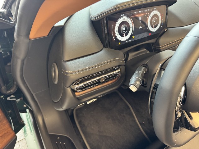 ASTON MARTIN DB12 2024 Image 54