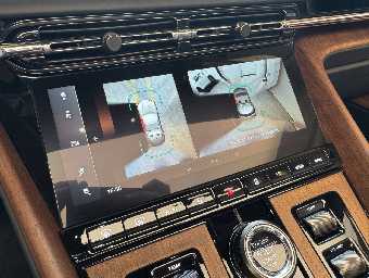 ASTON MARTIN DB12 2024 Image 58