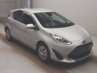 TOYOTA AQUA 2021 Image 3