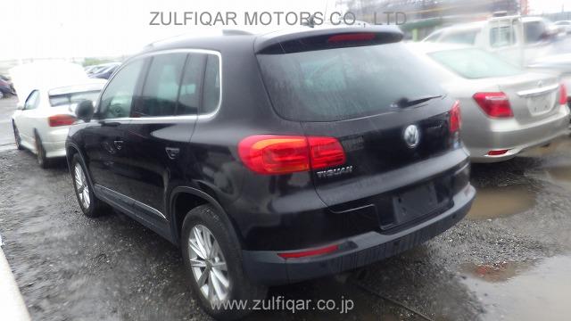 VOLKSWAGEN TIGUAN 2014 Image 4