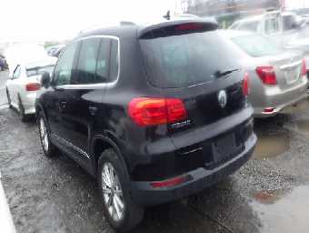 VOLKSWAGEN TIGUAN 2014 Image 4