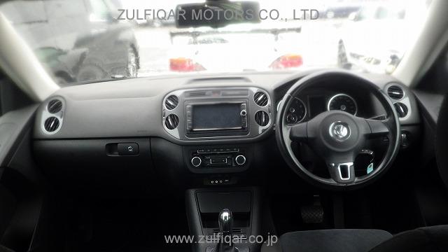 VOLKSWAGEN TIGUAN 2014 Image 6