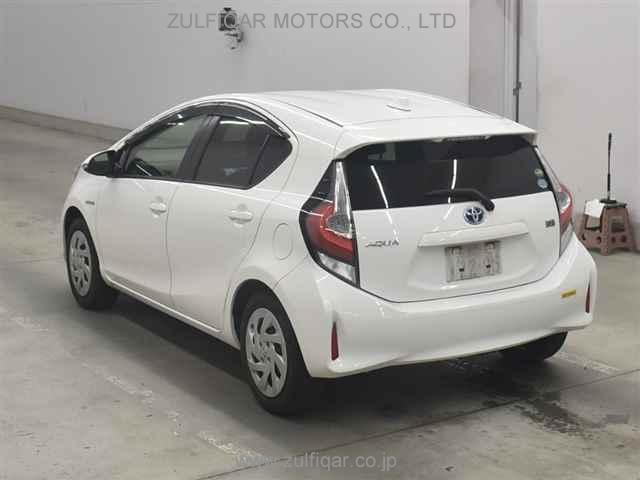 TOYOTA AQUA 2019 Image 2