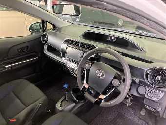 TOYOTA AQUA 2019 Image 3