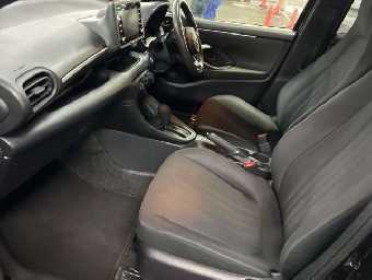 TOYOTA YARIS 2020 Image 13