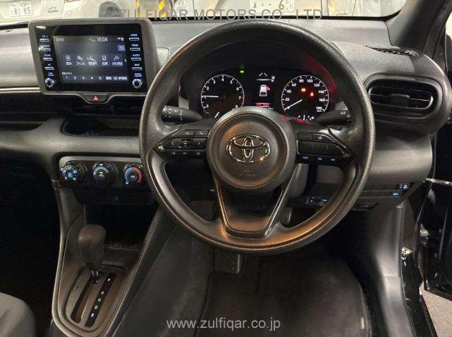 TOYOTA YARIS 2020 Image 9
