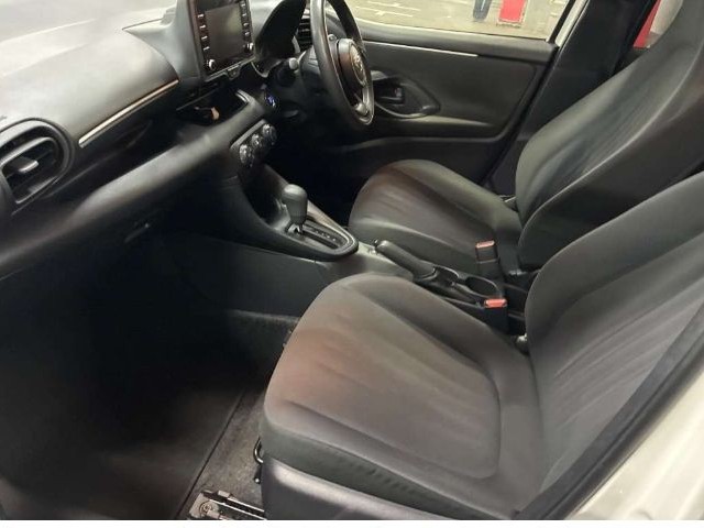TOYOTA YARIS 2020 Image 19