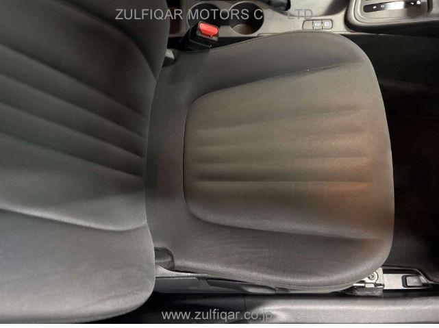 TOYOTA YARIS 2020 Image 8
