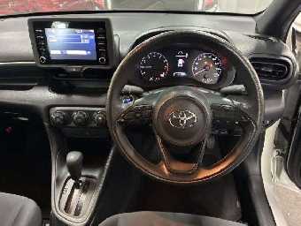 TOYOTA YARIS 2020 Image 9