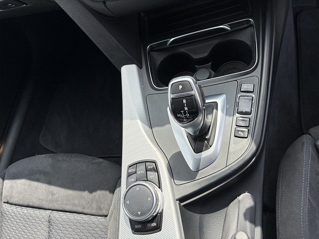 BMW 4 SERIES 2016 Image 24