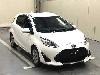 TOYOTA AQUA 2020 Image 2