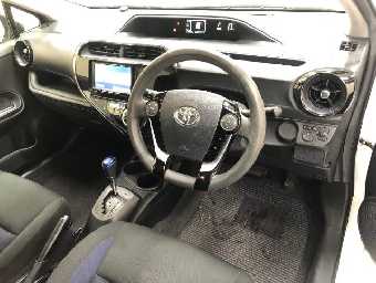TOYOTA AQUA 2020 Image 6